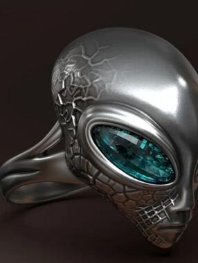 Unique alien face ring with CZs, sz.10.5